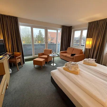 호텔 Plaza Heidehof 4*